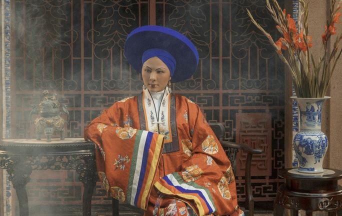 Doi thang tram cua Hoang quy phi bi vua Tu Duc giang cap hinh anh