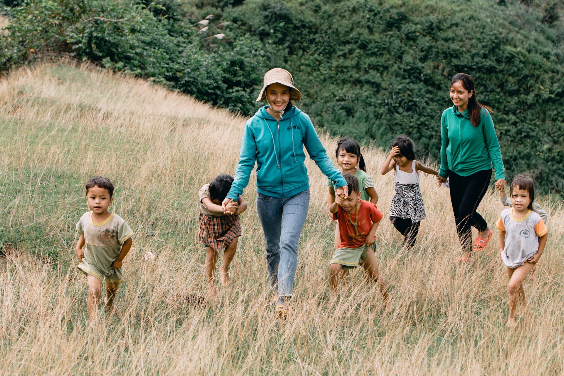 Cong chu len non anh 1