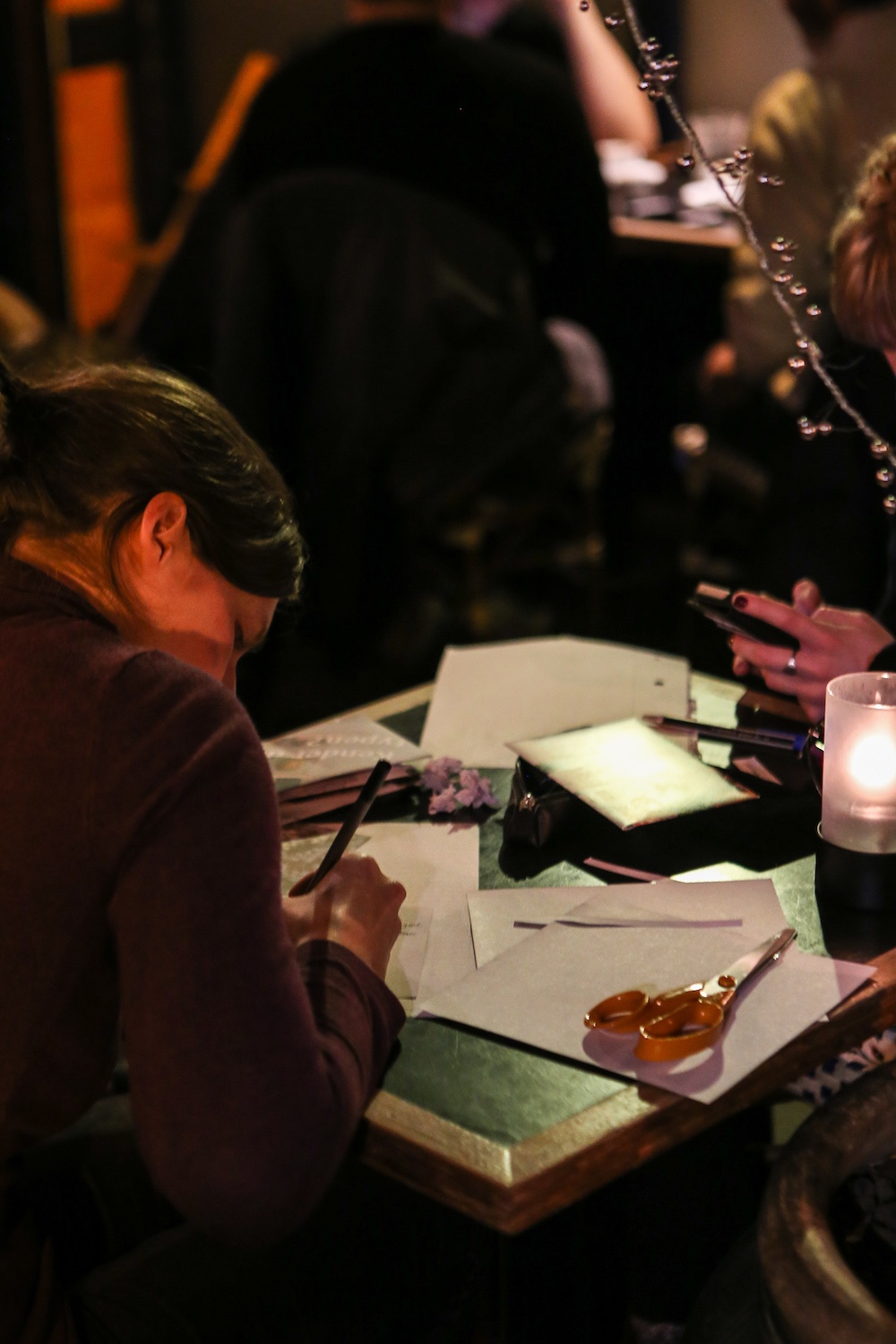 Chuyen nhung la thu viet tay anh 2