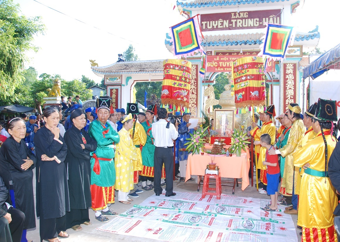 Hao nu dat Nam ky hinh anh