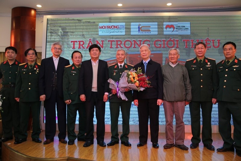 'Hoi uc chien tranh Vi Xuyen' anh 3