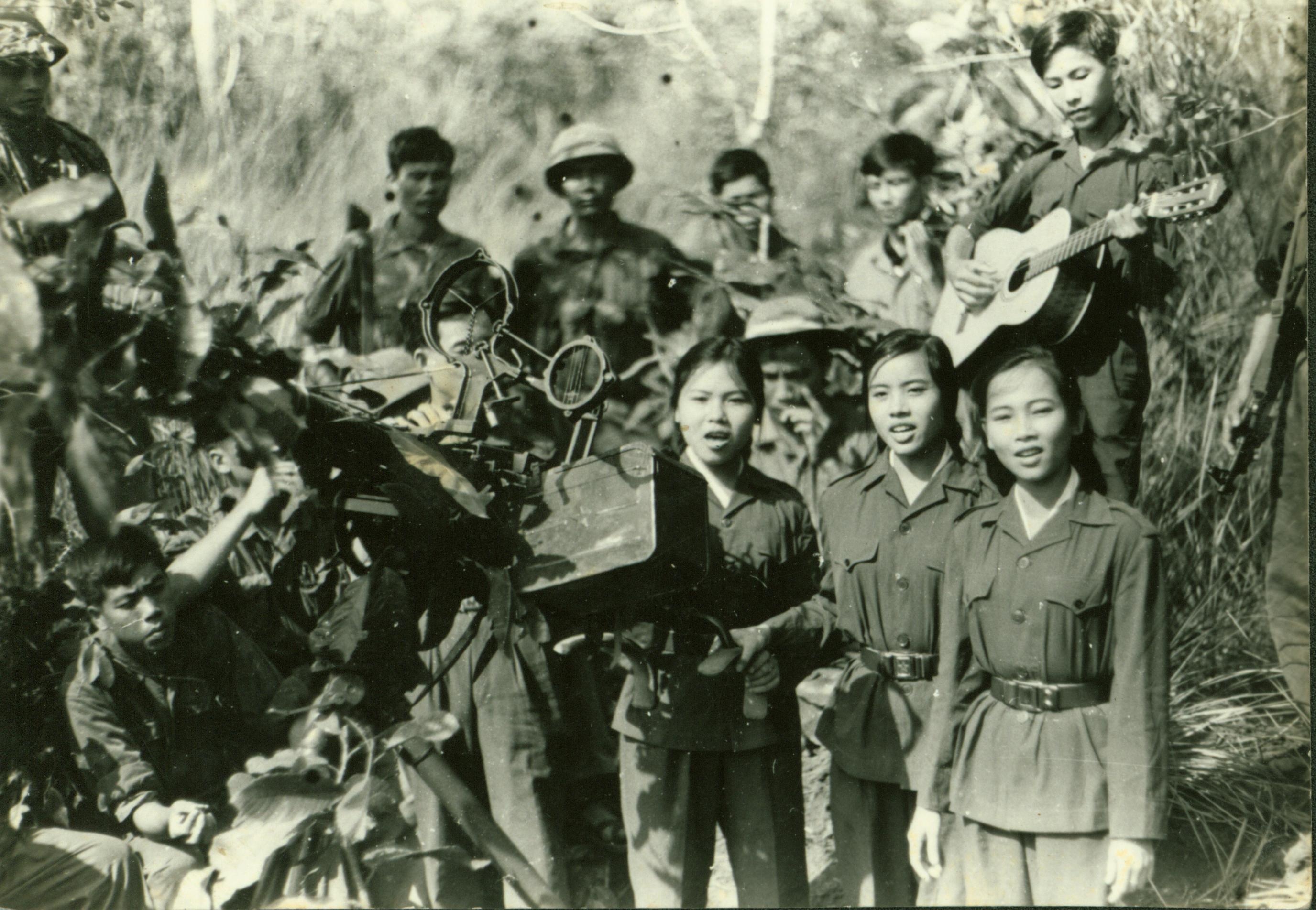 Khang chien chong My anh 7