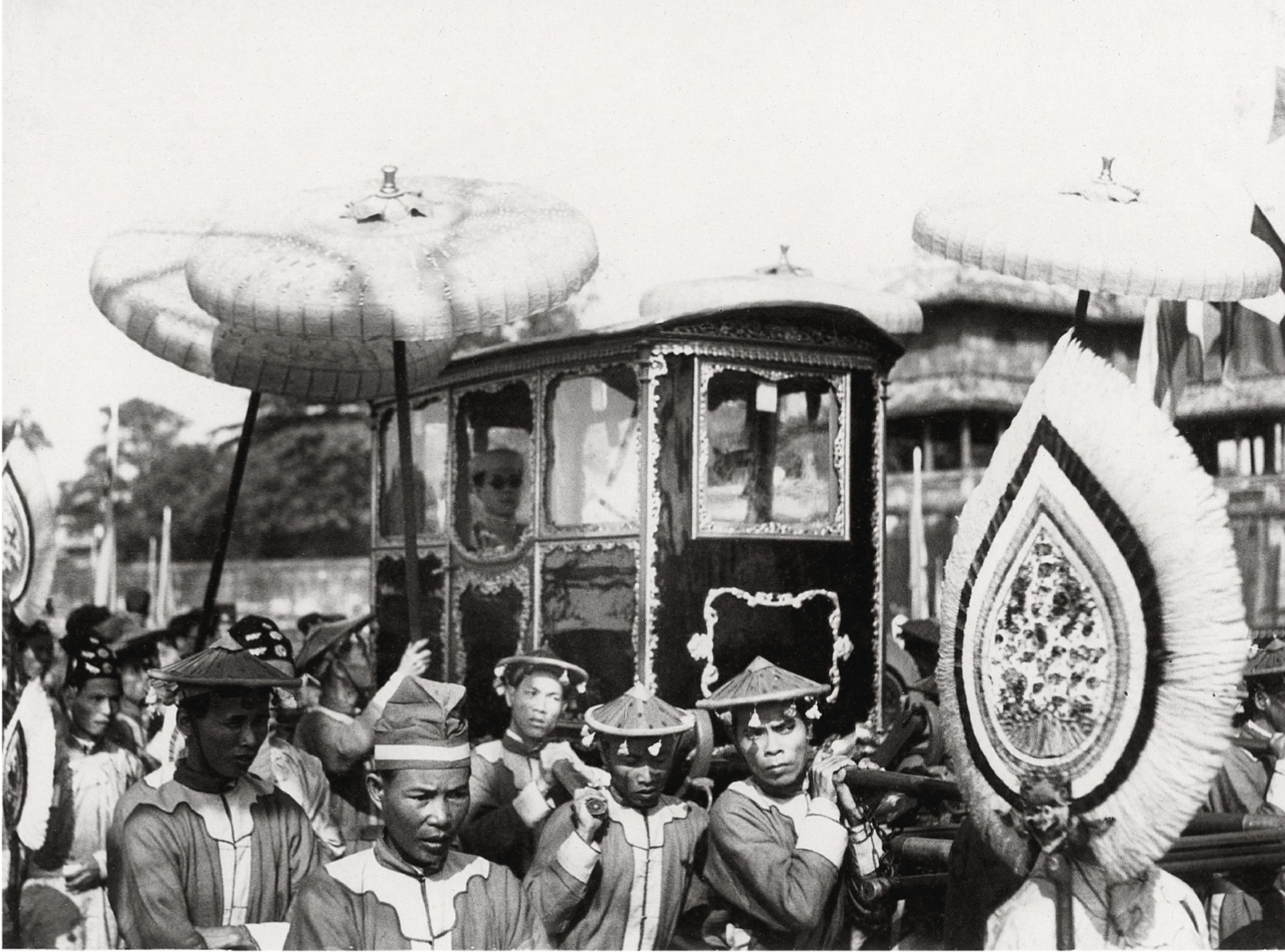 Ky uc Dong Duong anh 5