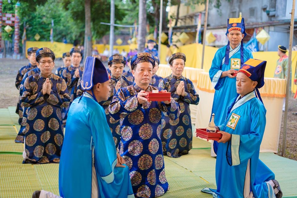 Cac vua trieu Nguyen tuong niem ngay kinh thanh Hue that thu the nao? hinh anh