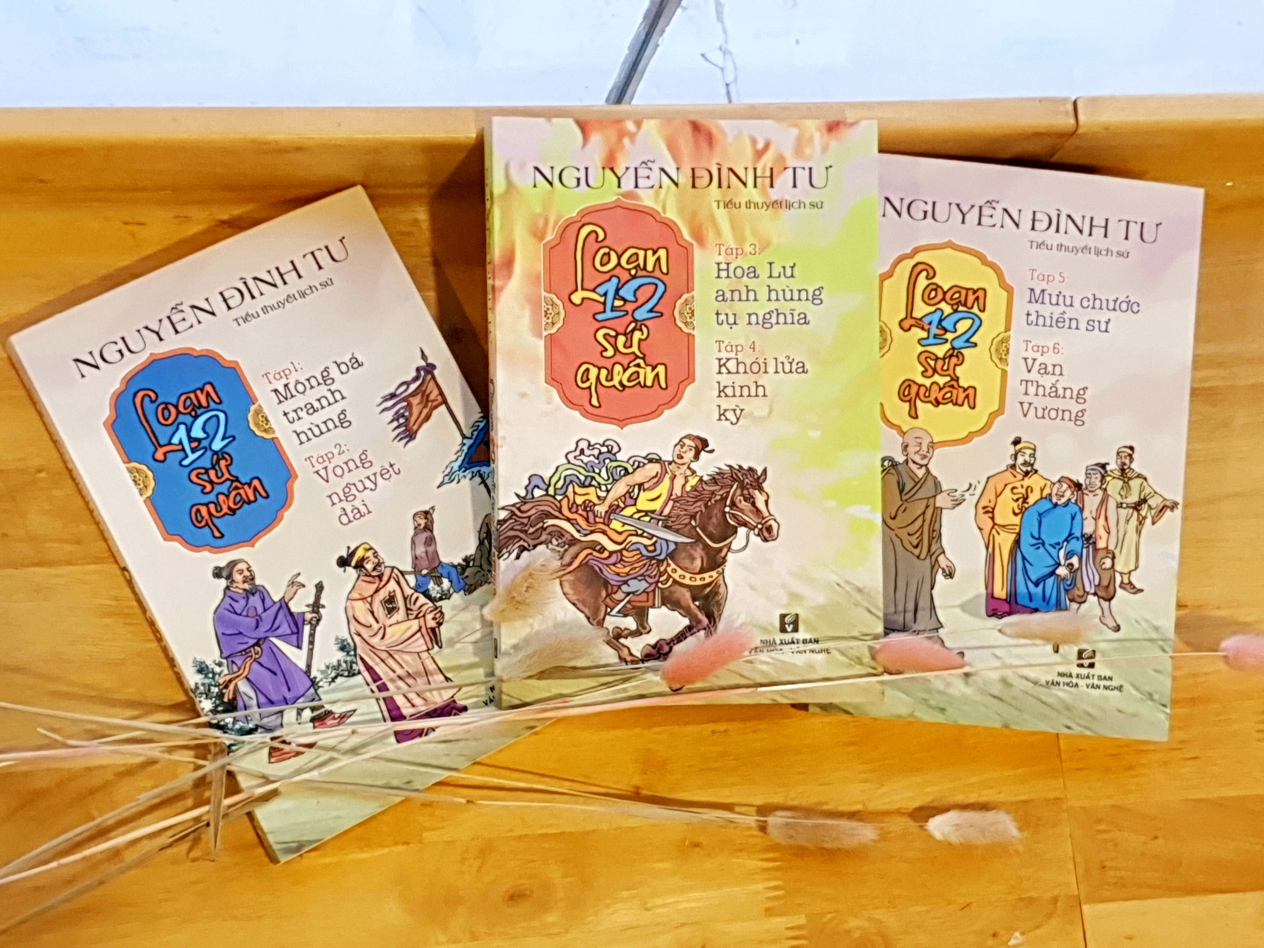 'Loan 12 su quan' va chuyen viet lich su tren hoc do nghe xe dap hinh anh