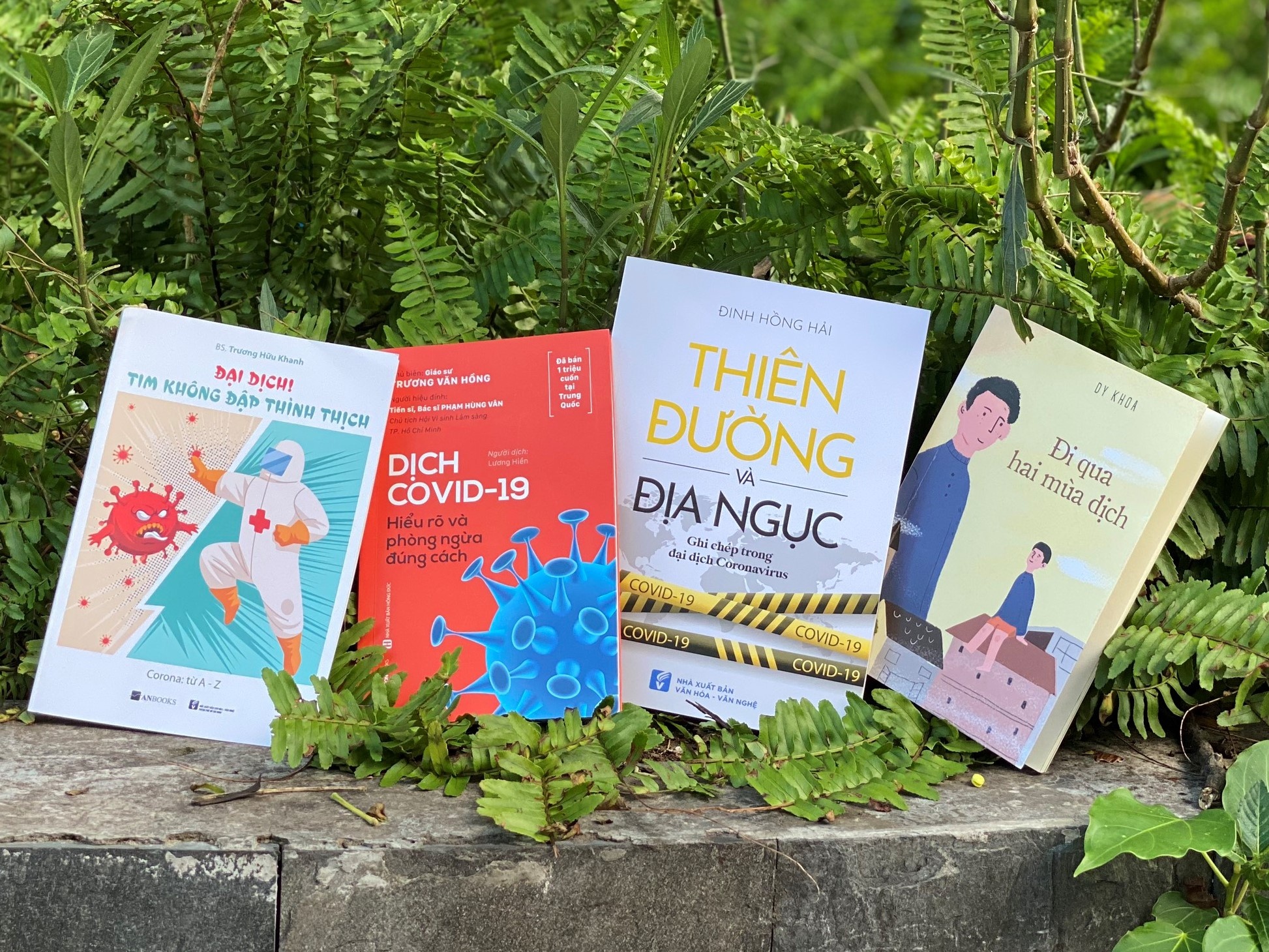 Nhung cuon sach giup ban hieu sau hon ve dich Covid-19 hinh anh