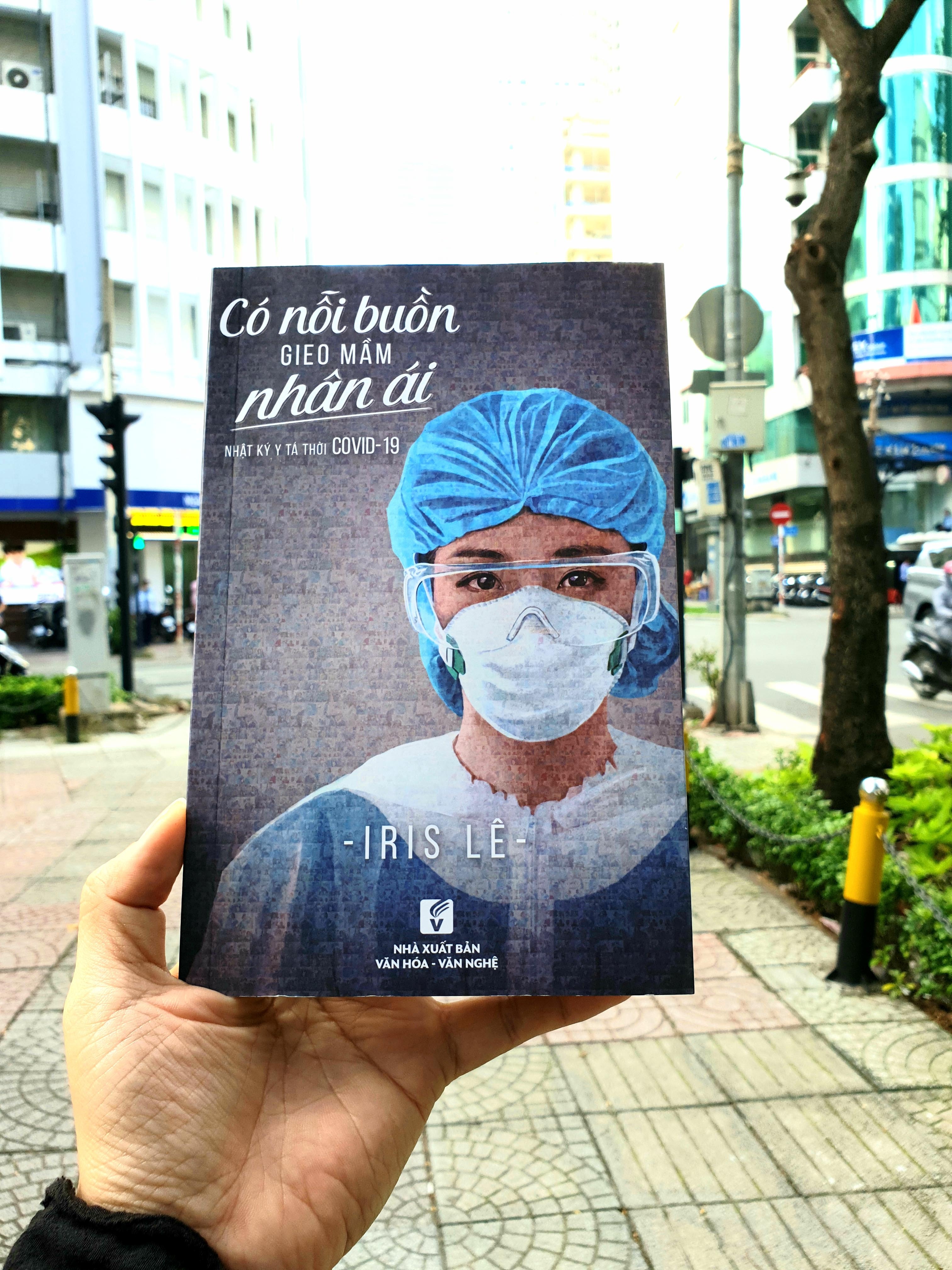 Sach Co noi buon gieo mam nhan ai anh 1