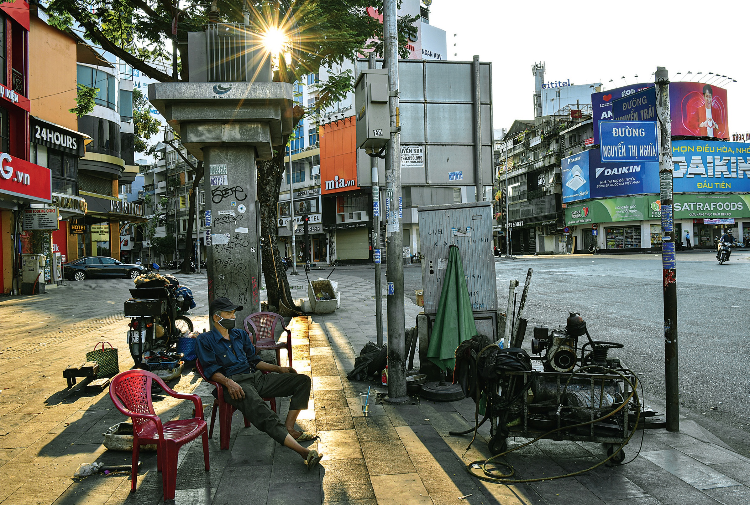 Sach anh "Sai Gon Covid - 19" anh 9