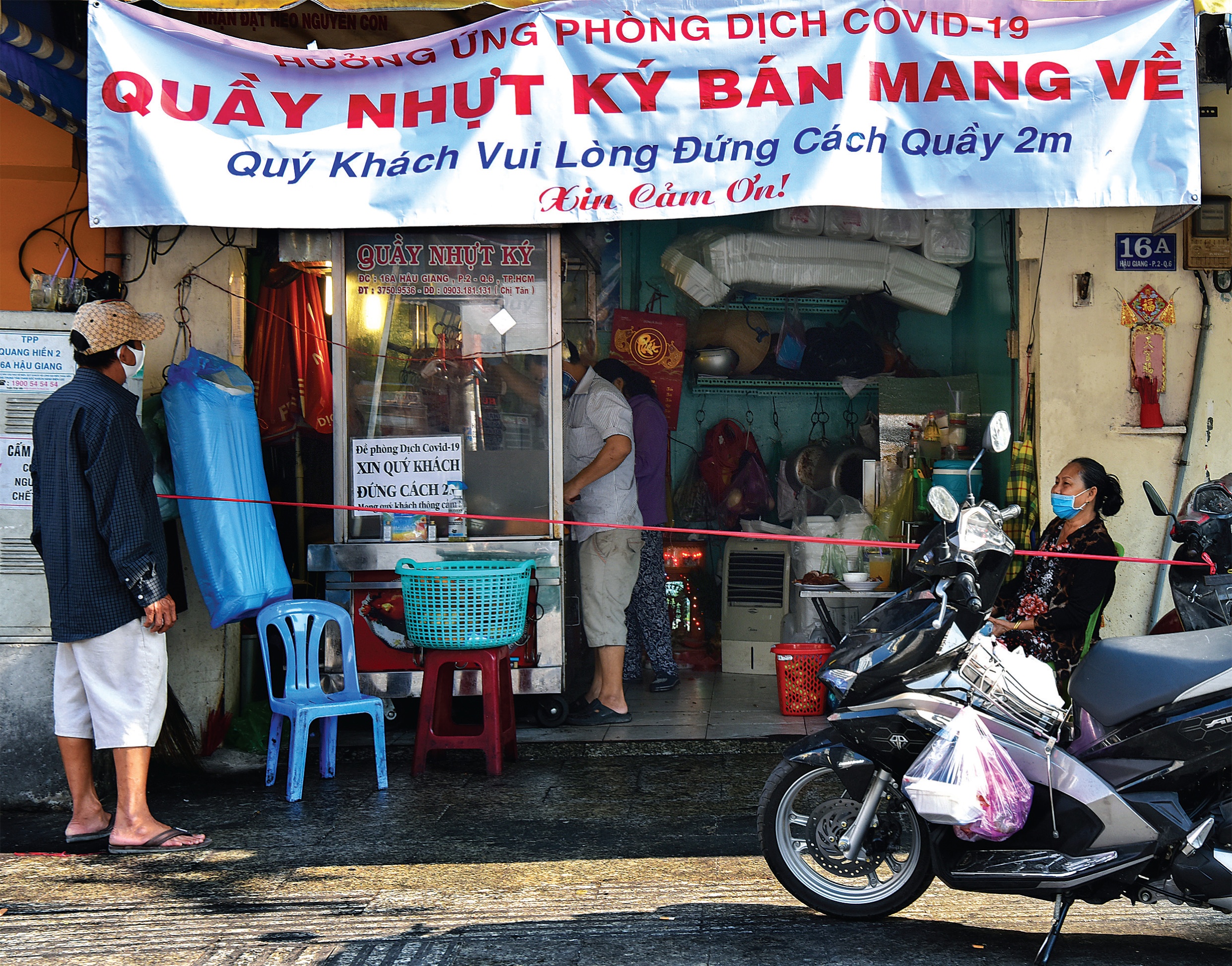 Sach anh "Sai Gon Covid - 19" anh 11