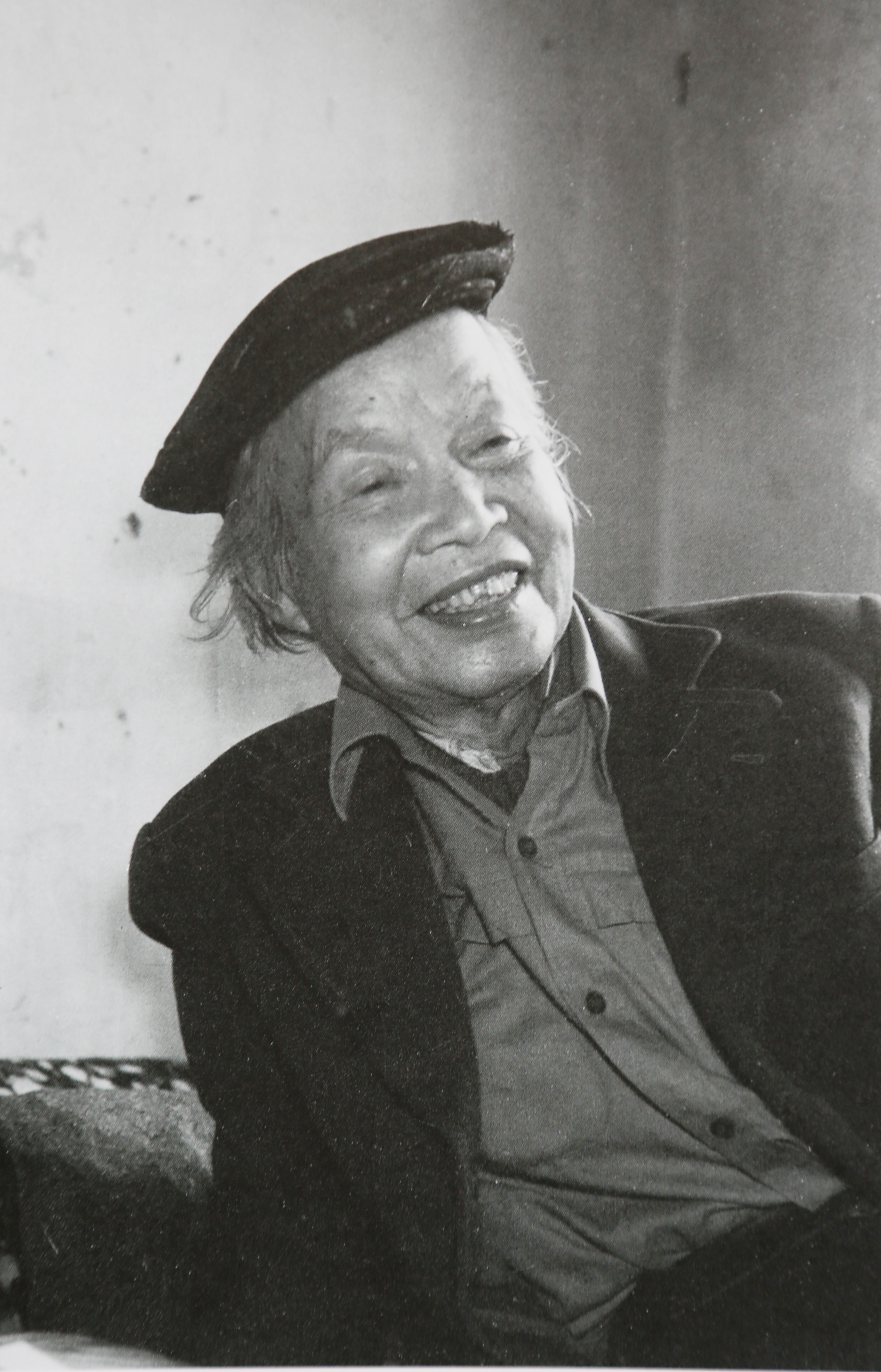 Sach "Van nghe & Khang chien qua ong kinh cua Tran Van Luu" anh 5