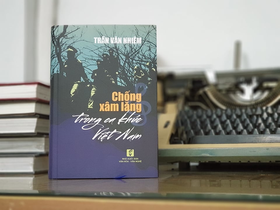 Nhung ca khuc chong xam lang hinh anh