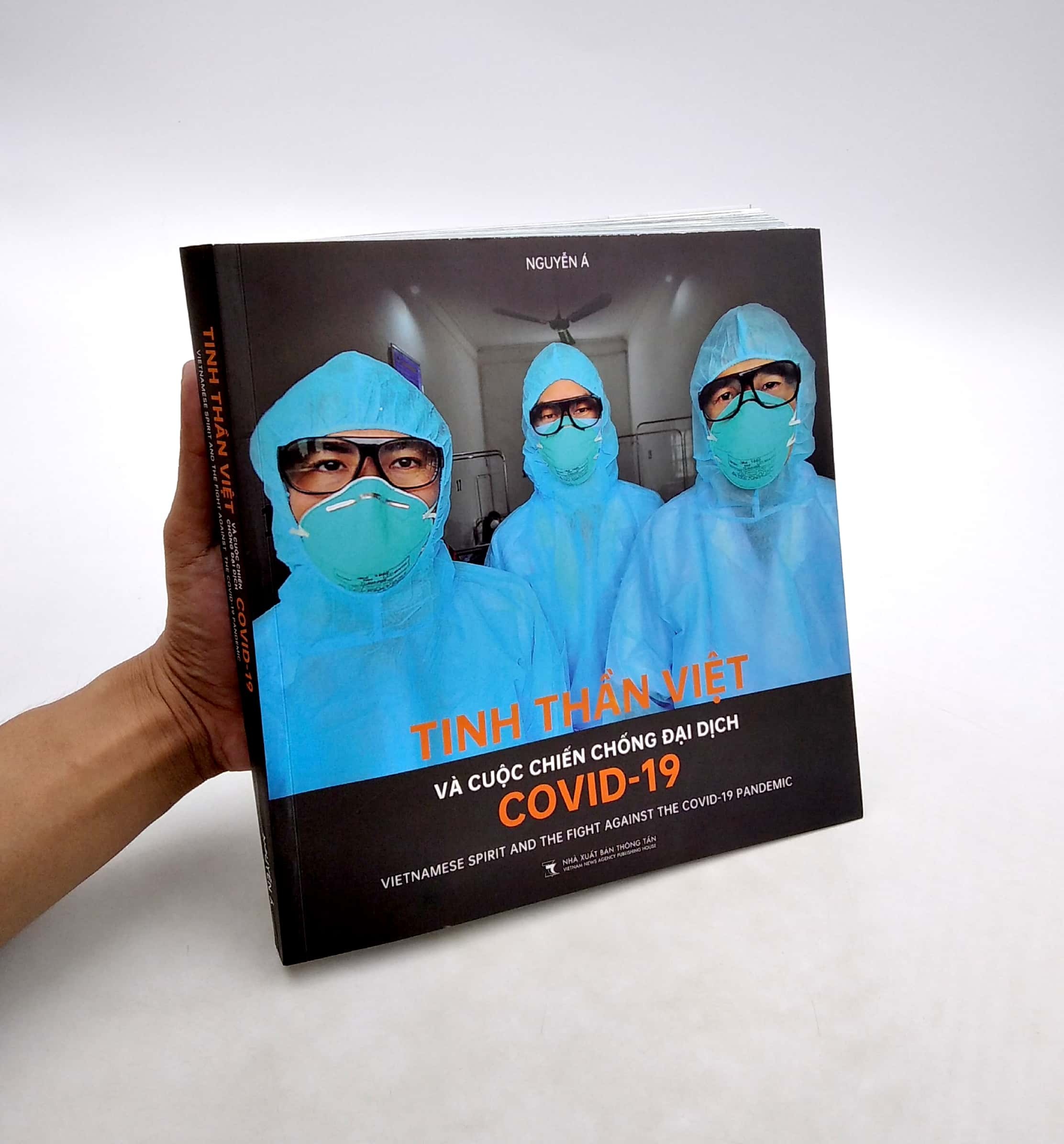 Sach anh nam 2020 anh 4