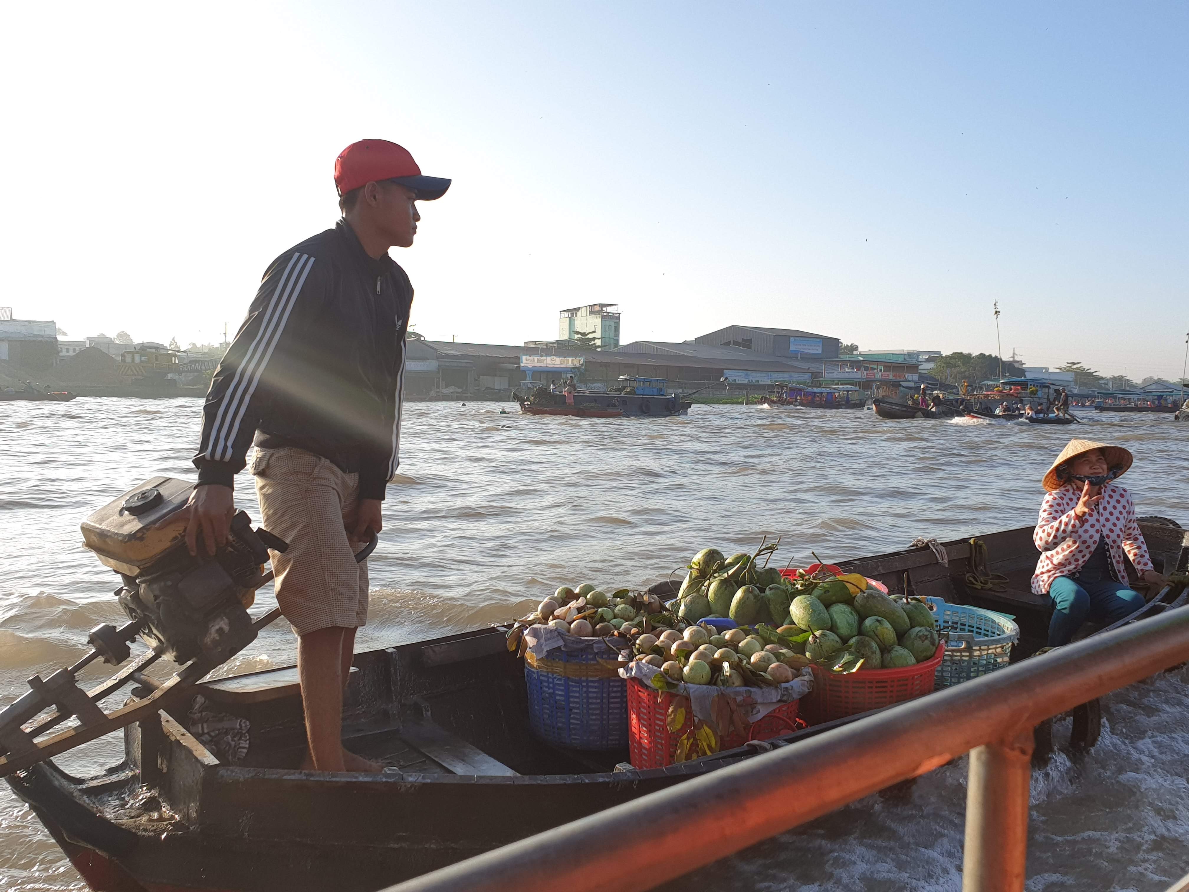 Phien cho noi ngay Tet hinh anh
