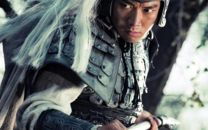 Tai ban cung thien xa cua Trieu Tu Long hinh anh