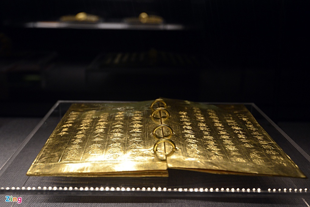 Hau cung trieu Nguyen anh 3