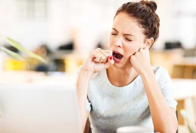 Chung ta nen ngu nhu the nao? hinh anh