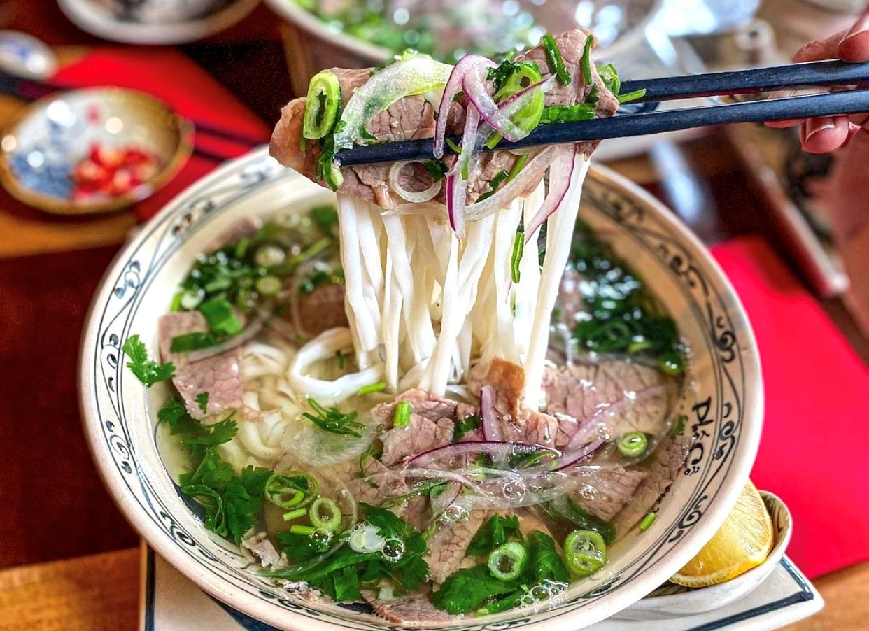 Su thang tram cua bat pho hinh anh