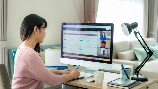 5 cuon sach ve lam viec tu xa hinh anh