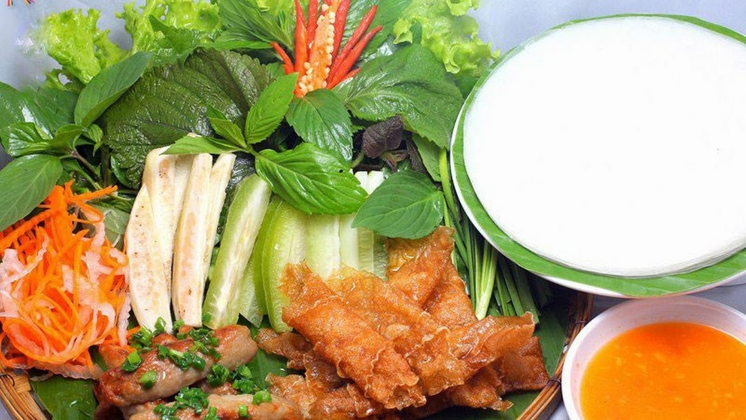 Mon nem nuong cua me toi hinh anh