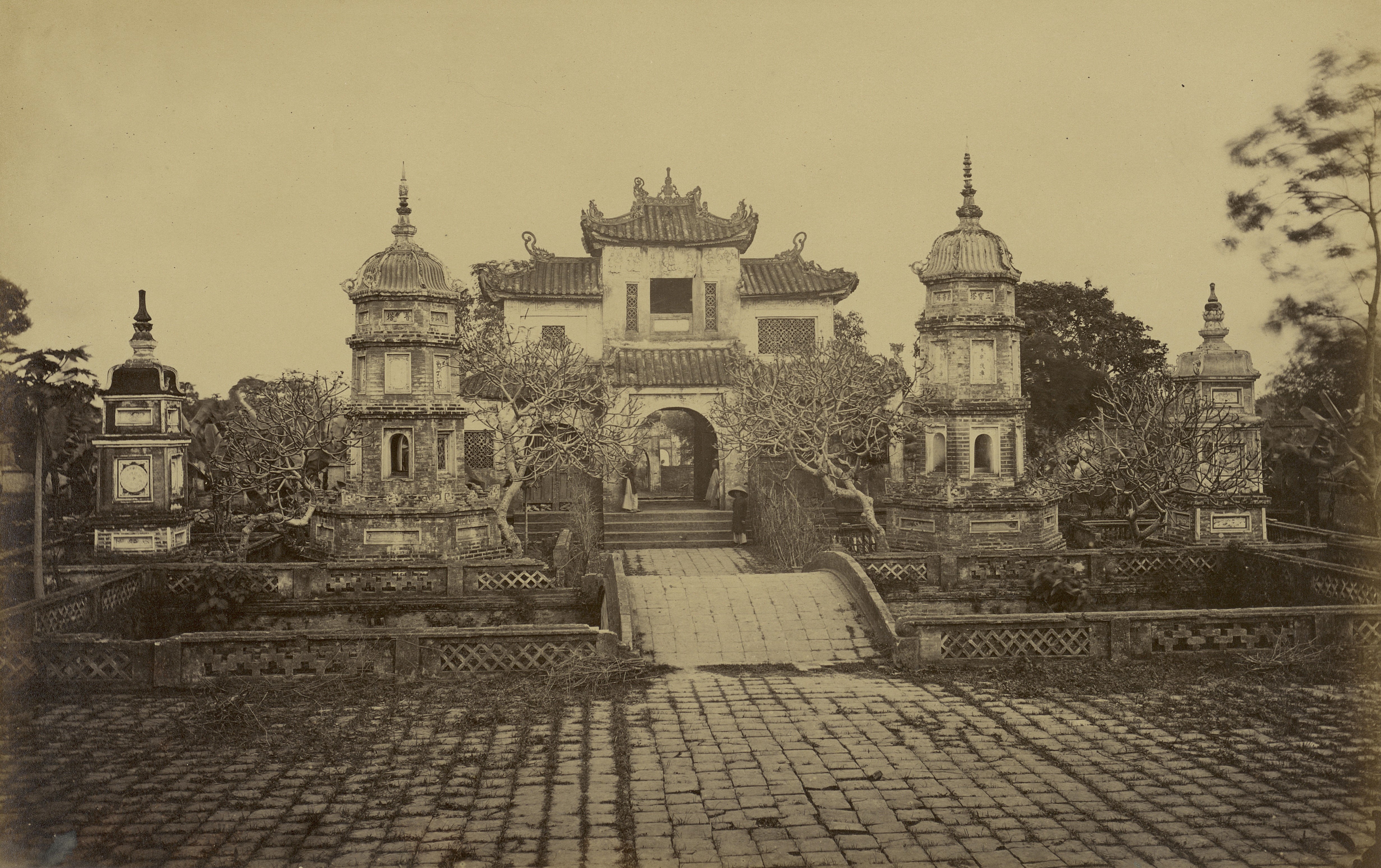 Canh vat,  con nguoi 150 nam truoc anh 3