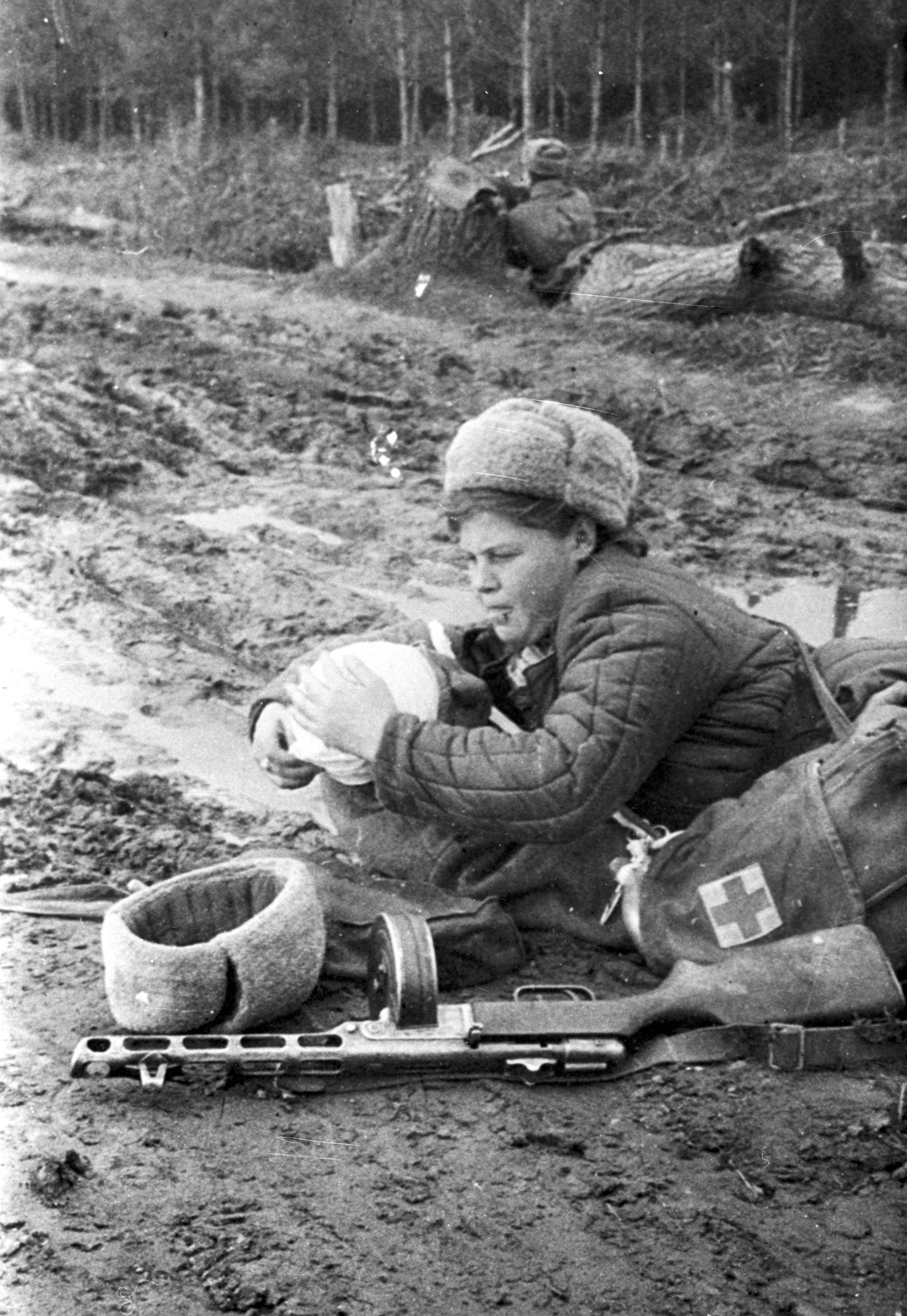 Sach The chien thu hai anh 4