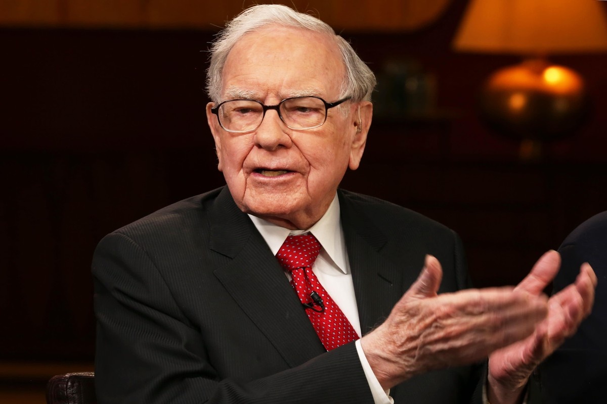 Ly do Warren Buffett tro thanh nha dau tu tam co the gioi hinh anh