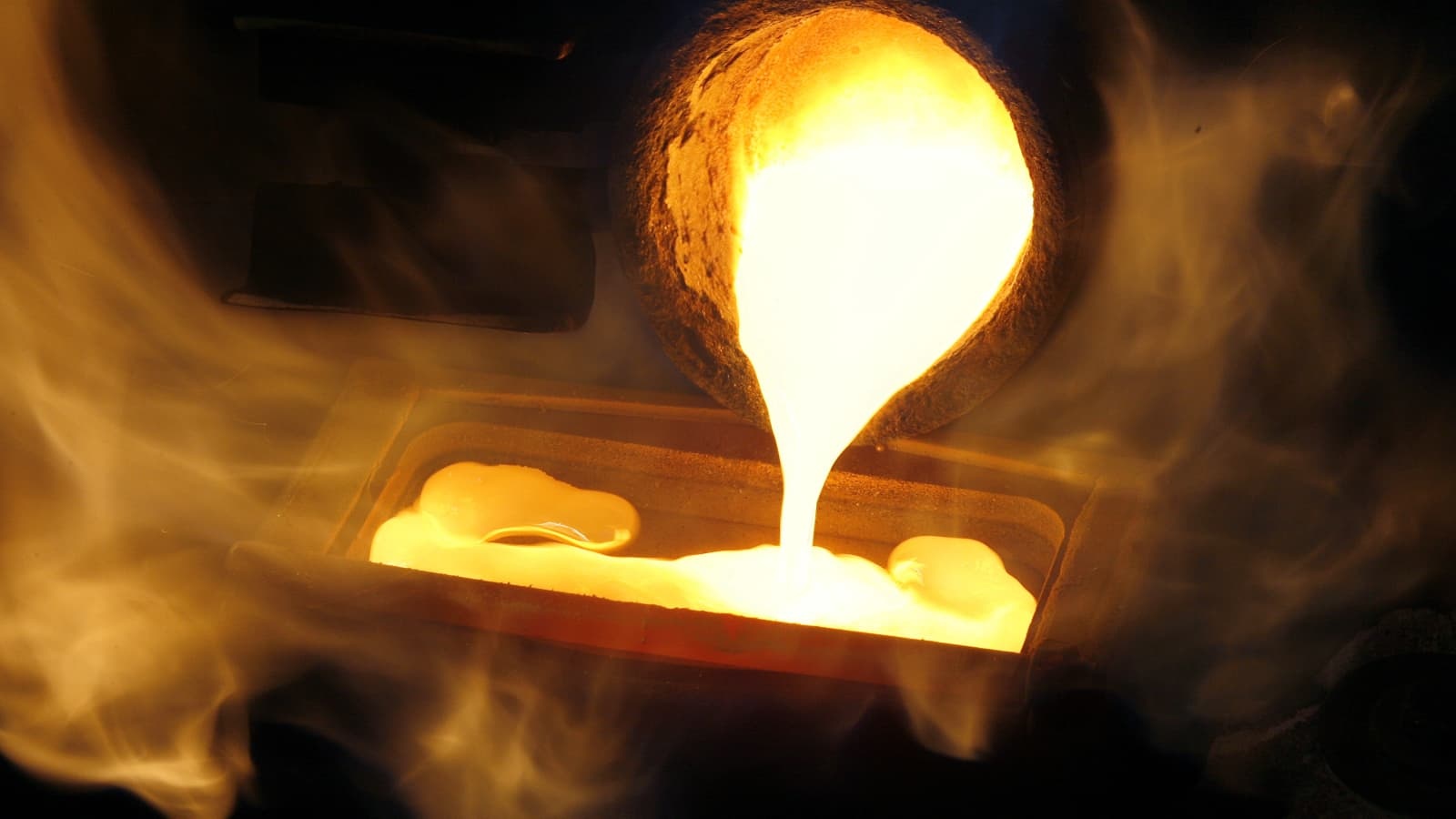 Tranh gianh so huu nhung gi con sot lai tu kho bau Hue bi nau chay hinh anh