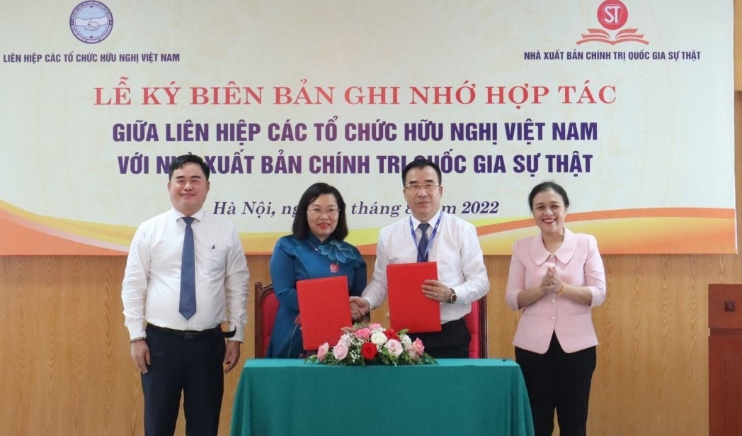 Hop tac xuat ban, phat hanh sach doi ngoai toi ban doc quoc te hinh anh