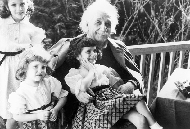 Albert Einstein anh 12