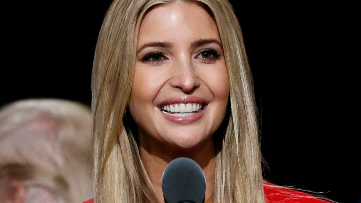 Ivanka Trump anh 1