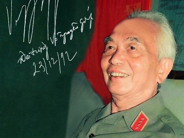 Cuoc doi, su nghiep Dai tuong Vo Nguyen Giap qua anh hinh anh