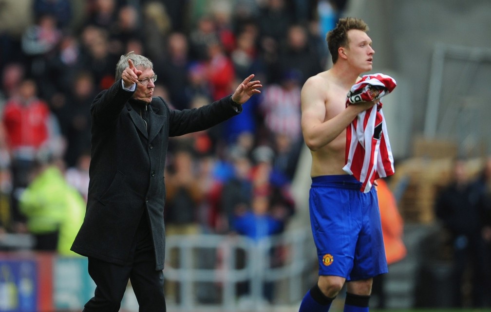 Mot ky nguyen cua MU ket thuc va man che gieu cua CDV Sunderland hinh anh