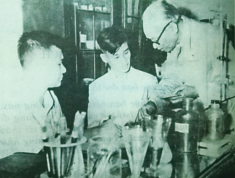 Tuan le Vang 1945 anh 2