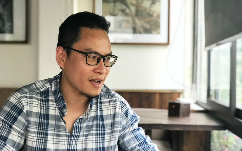 Sach chuyen khao: Tieng noi tu nguoi trong cuoc hinh anh