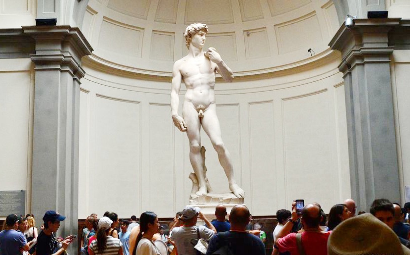 Chuyen it biet dang sau buc tuong khoa than dep nhat the gioi hinh anh