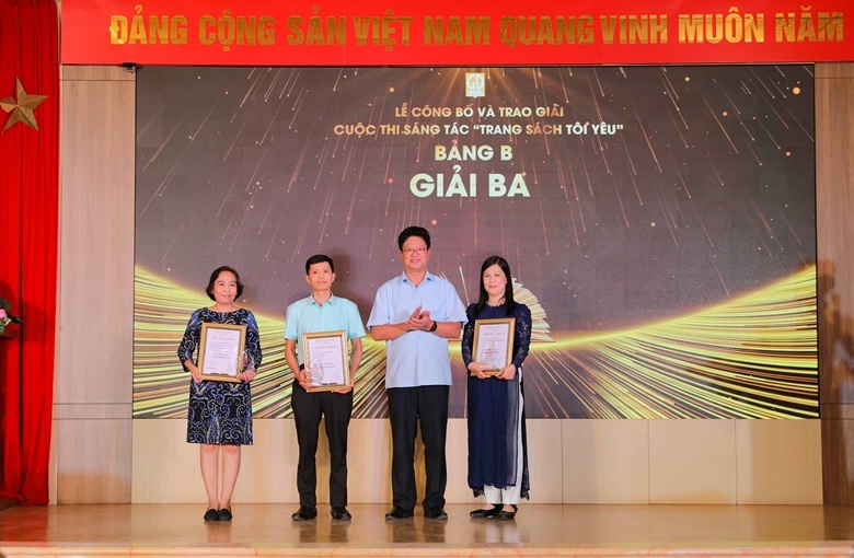 Trang sach toi yeu anh 1