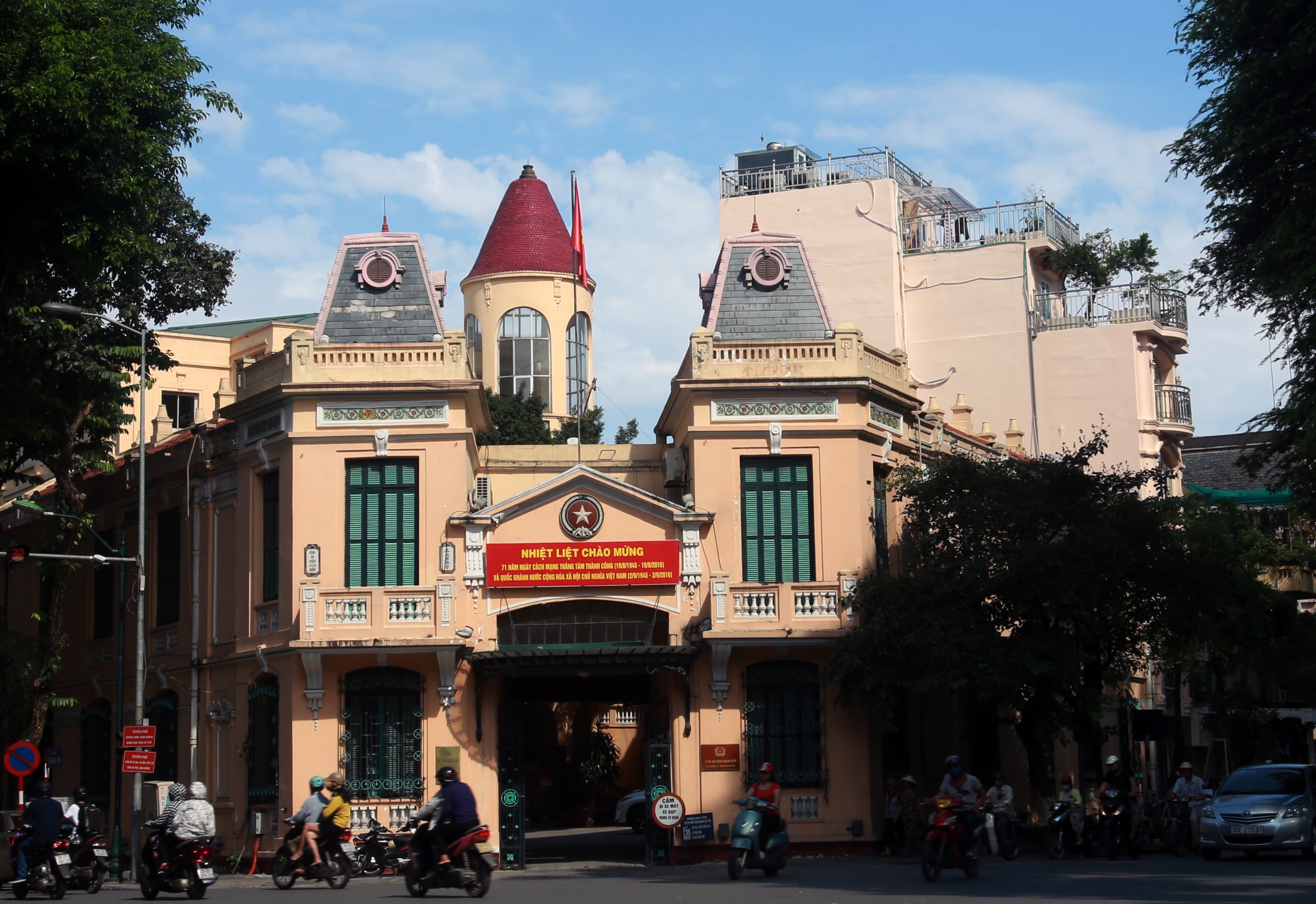 Cong trinh kien truc Phap anh 2