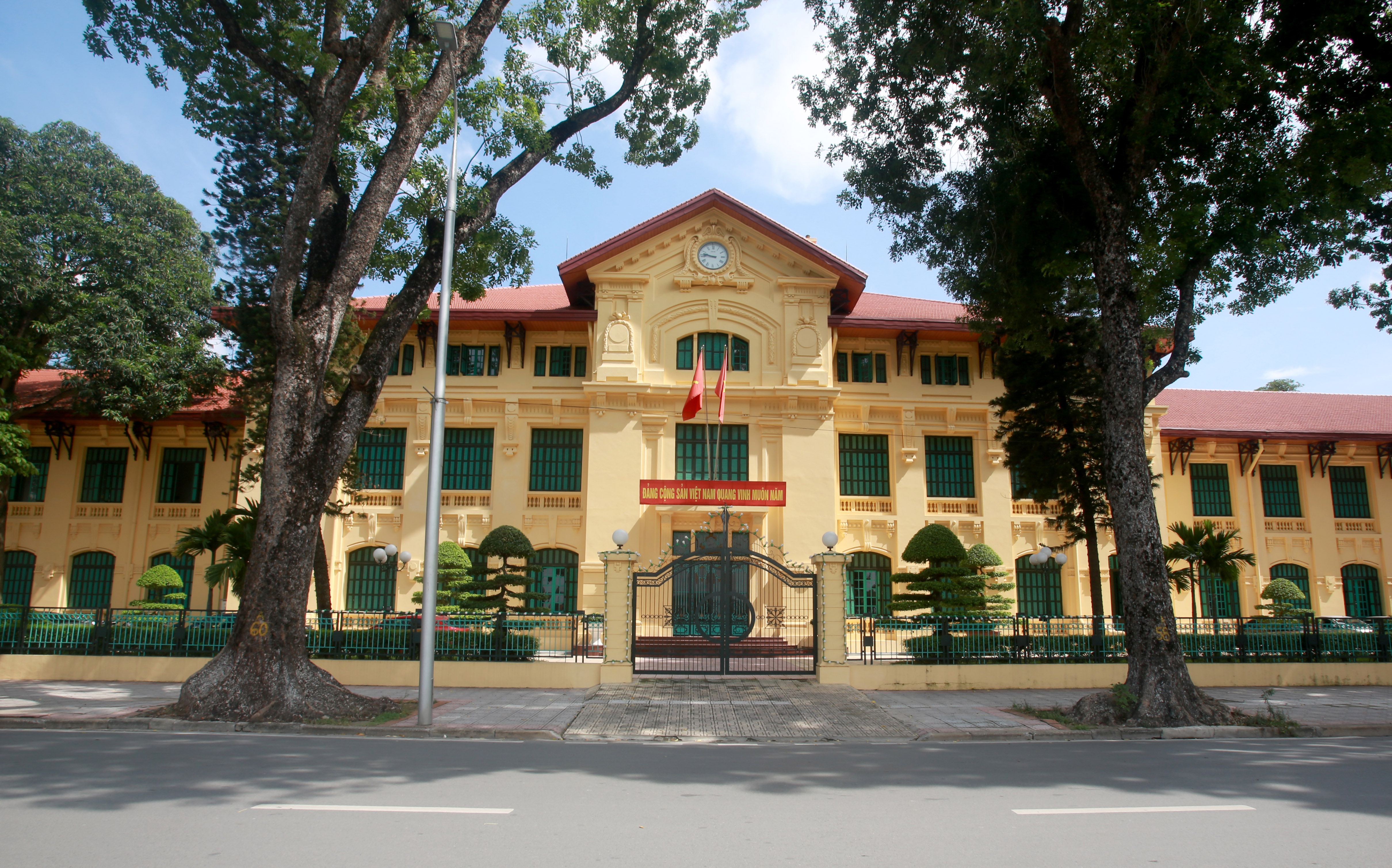 Cong trinh kien truc Phap anh 20