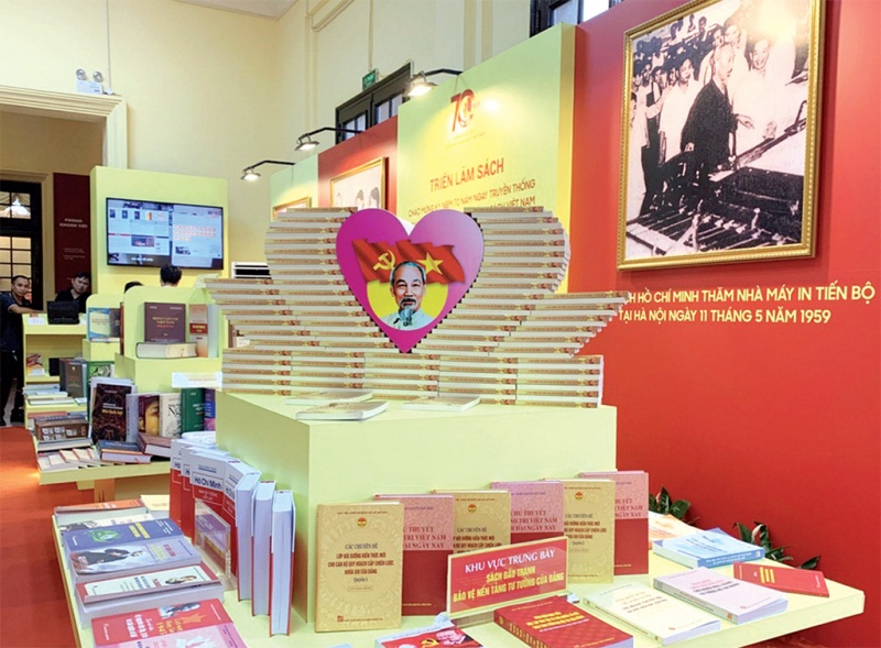 Huong den nen xuat ban chuyen nghiep, hien dai hinh anh