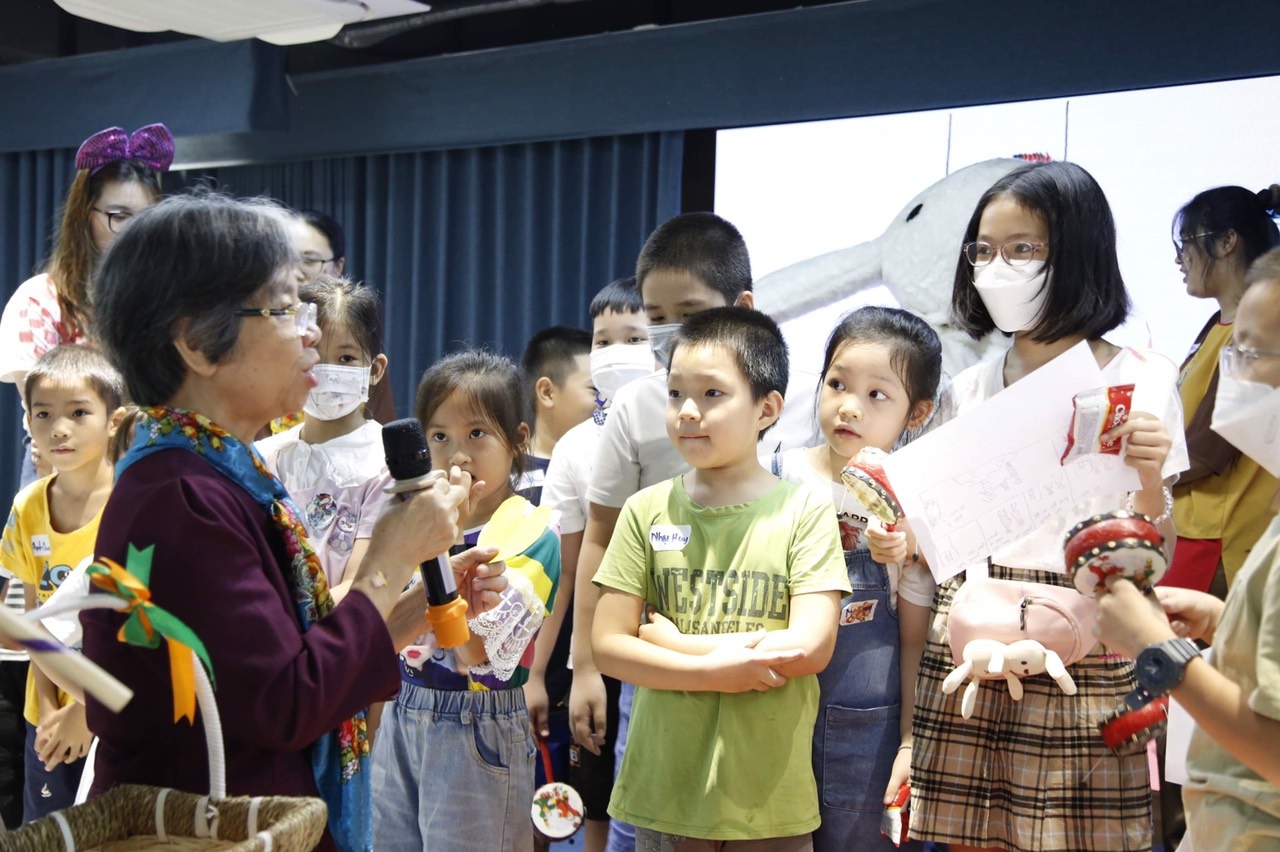 Nha van Le Phuong Lien anh 2