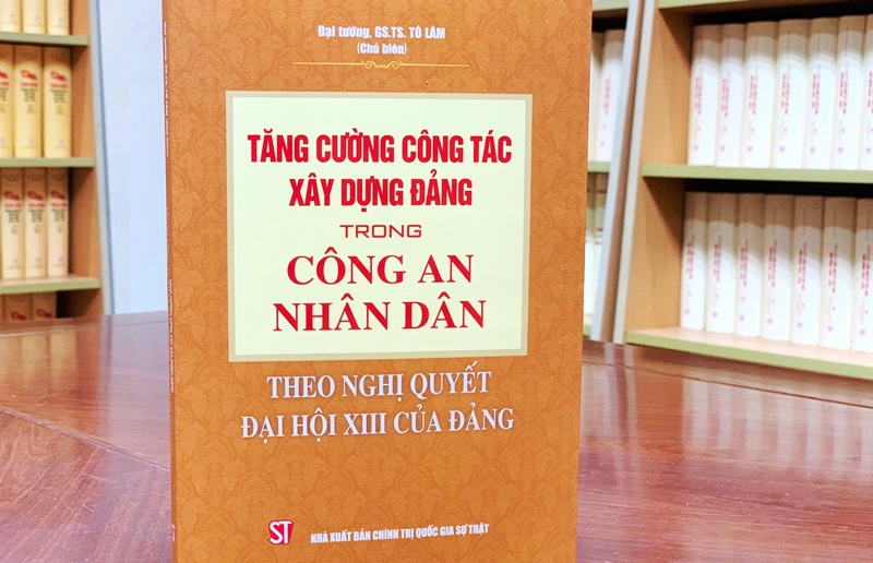 Tang cuong cong tac xay dung Dang trong Cong an nhan dan hinh anh