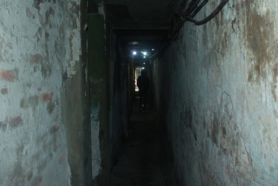 Dang sau ve hao nhoang cua pho co Ha Noi mot thoi hinh anh