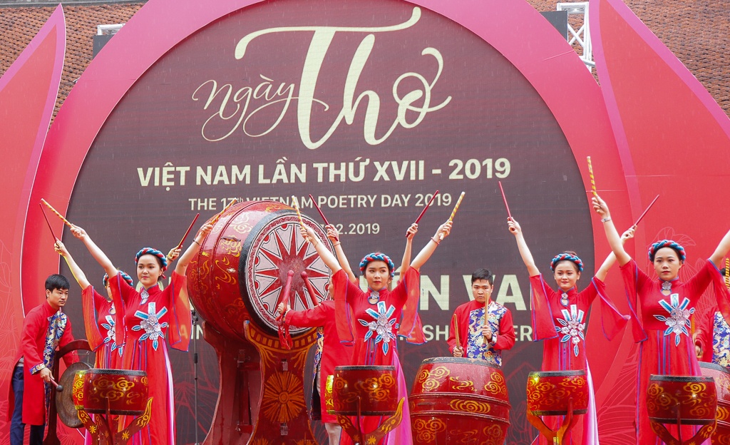 Ngay tho Viet Nam nam 2023 se dien ra voi chu de 'Nhip dieu moi' hinh anh