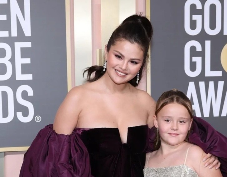 Selena Gomez gap bien chung hinh anh