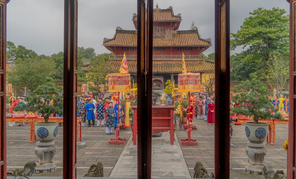 Nguoi Hue choi Tet hinh anh