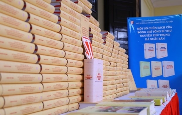 Sach cua Tong bi thu anh 2