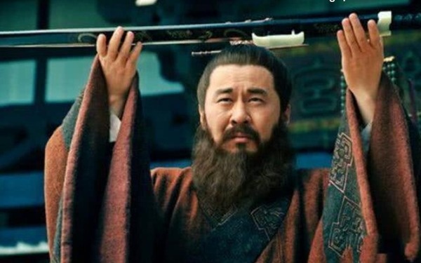 Ly do Tao Thao khong muon len ngoi hoang de hinh anh