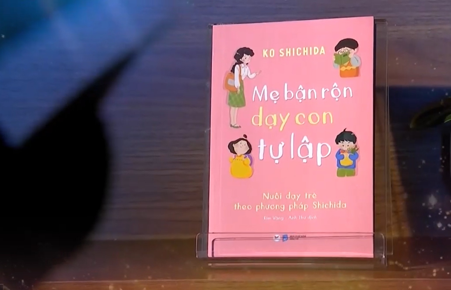 Me ban ron day con tu lap hinh anh