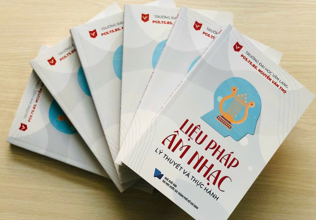 Ra mat cuon sach ‘Lieu phap am nhac - ly thuyet va thuc hanh’ hinh anh