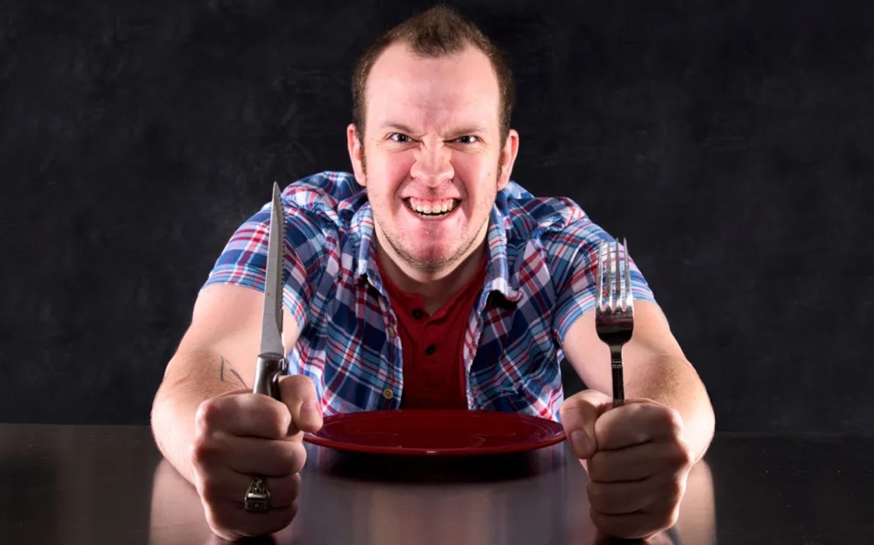 An gi khi ban vua cang thang, vua doi vua gian du hinh anh